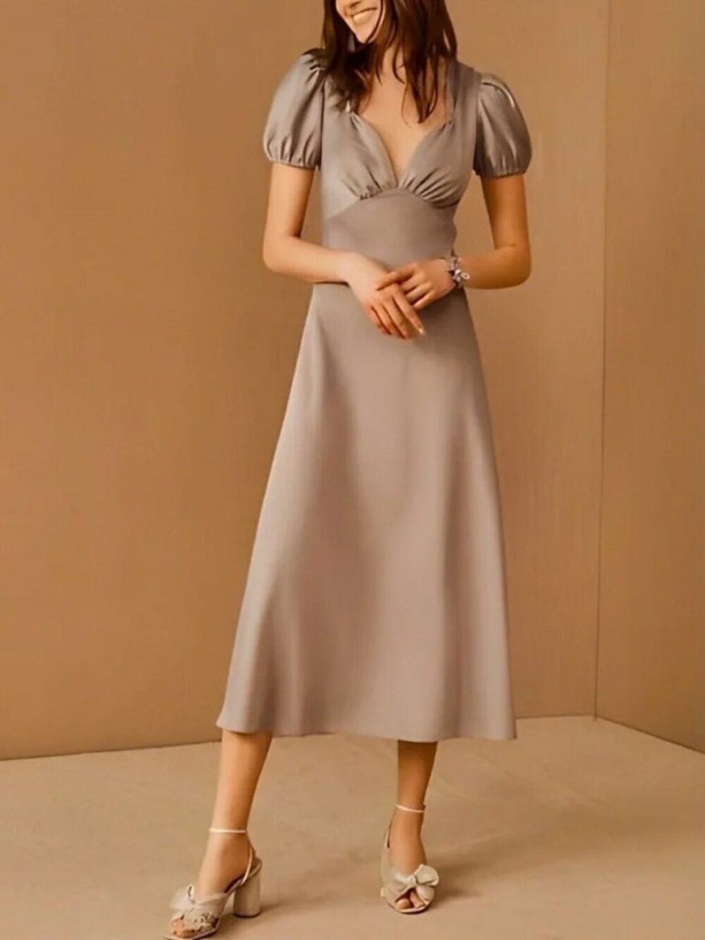Sachin + Babi Anthropologie Light Gray A-Line Midi Dress Size 6